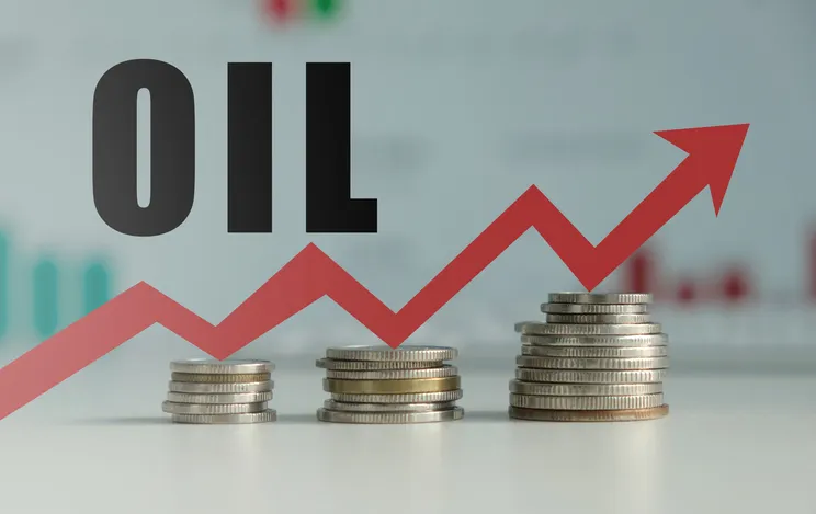 単なる原油価格上昇を超えた「複合的な経済ショック」